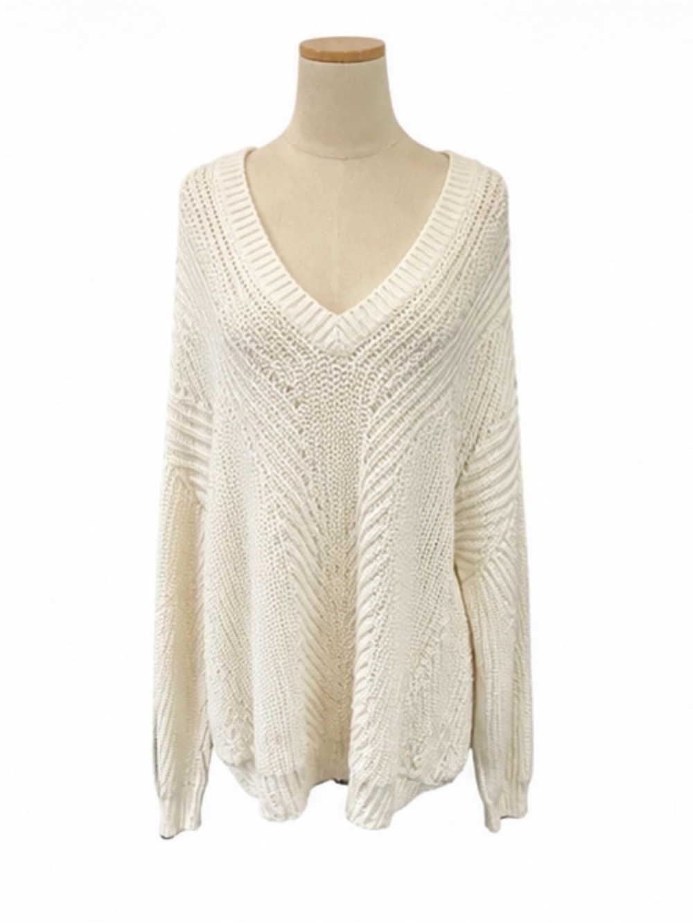 Torrid White Open-Knit V-Neck Oversized Sweater Size 3 / 3X 22–24